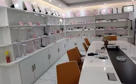 耀红火照明 展示图